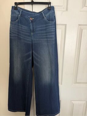 HALARA Wide-Leg A-symmetrical Jeans in Dark Blue Wash